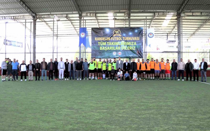 Eğitim-Bir-Sen 15. Geleneksel Kardelen Kupası Futbol Turnuvası gerçekleştirildi
