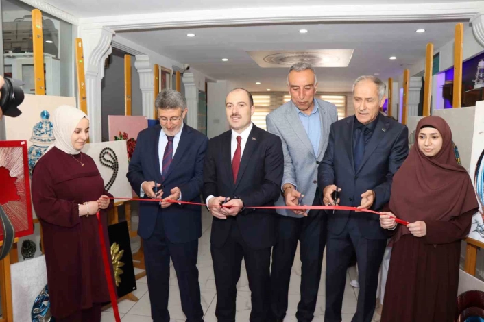 El emeği göz nuru emeklerini sergilediler
