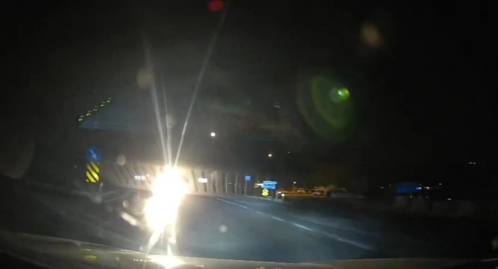 Erdekte tersten gelen otomobil faciaya davetiye çıkardı
