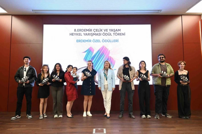 Erdemir Çelik ve Yaşam Heykel Yarışmasında ödüller sahiplerini buldu
