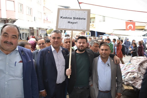 Erkekler kadına şiddetine karşı yürüdü!  