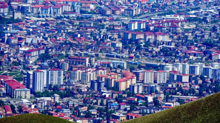 Erzurumda iki vali yardımcısı ve on kaymamak değişti
