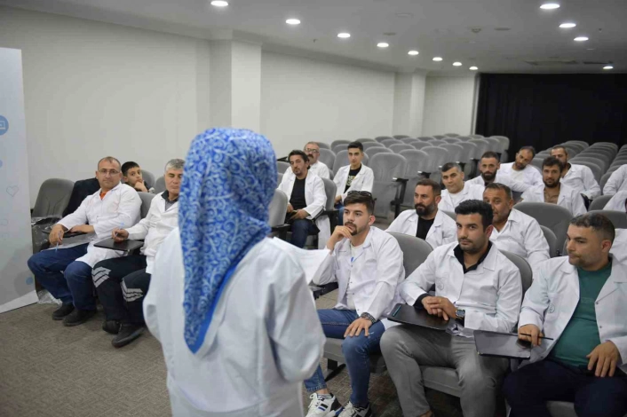 Esenyurtta eğitimli kesim elemanları görev başında
