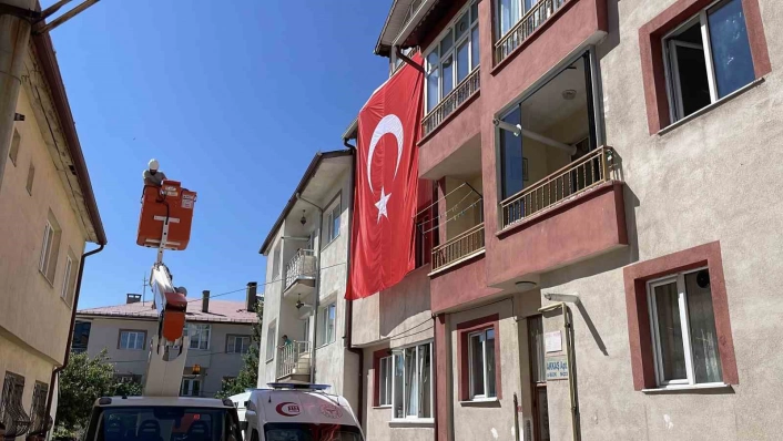 Eşinin şehadet haberini Sivasta aldı
