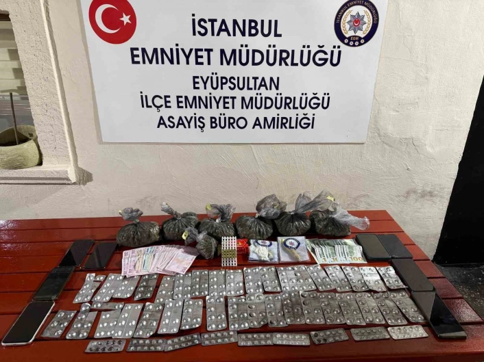 Eyüpsultanda uyuşturucu operasyonu: 9 gözaltı
