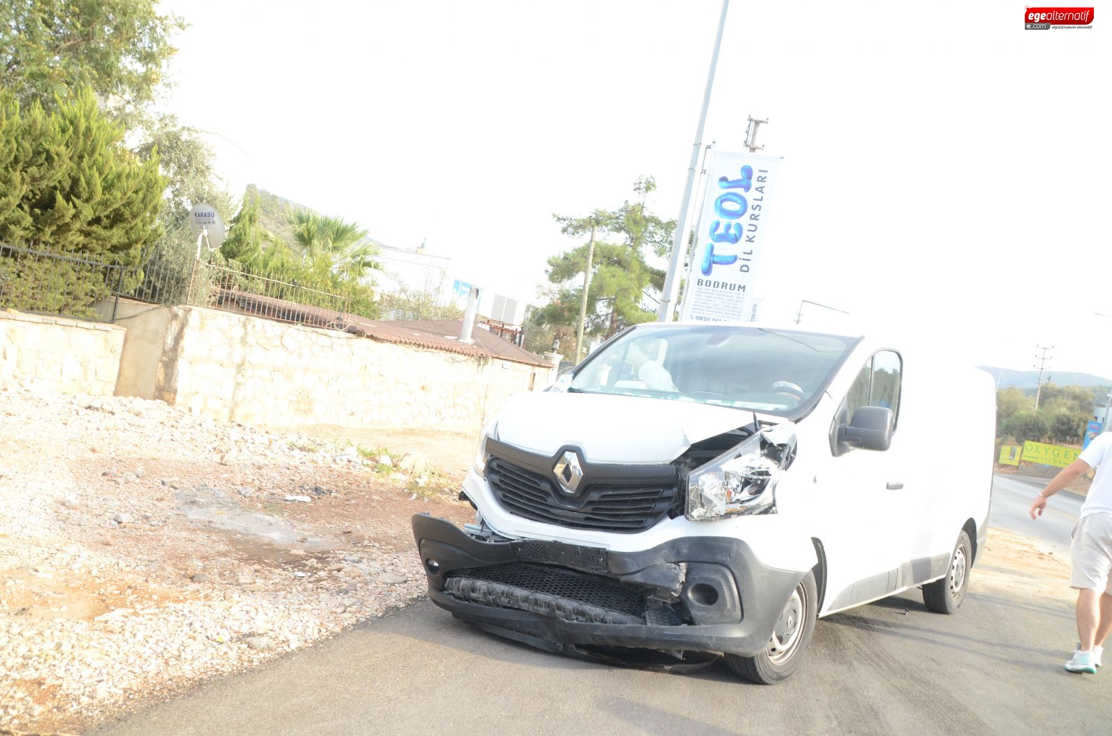 Feci kaza  maddi hasarla atlatıldı
