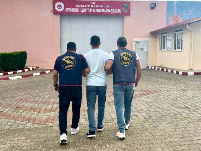 Fethiyede 12 yıl hapis cezası bulunan hükümlü yakalandı
