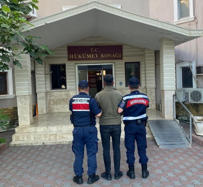Firari cinayet şüphelisi Antalyada yakalandı
