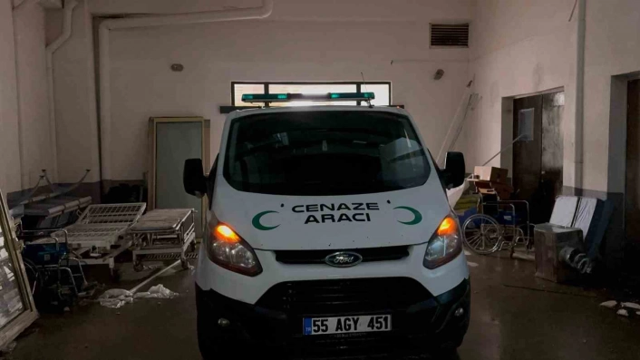 Fransadaki yangında hayatını kaybeden 3 kardeş Rizeye getirildi
