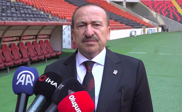 Gaziantep FKda Başkan Memik Yılmaz güven tazeledi
