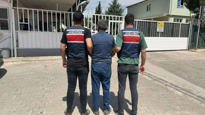 Gaziantepte 33 suç kaydı bulunan şüpheli yakalandı
