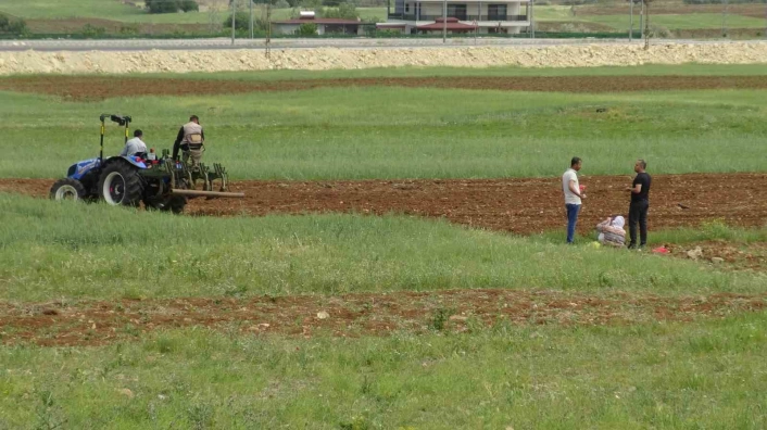 Gercüşte çiftçiler karpuz ve kavun tohumlarını ekmeye başladı
