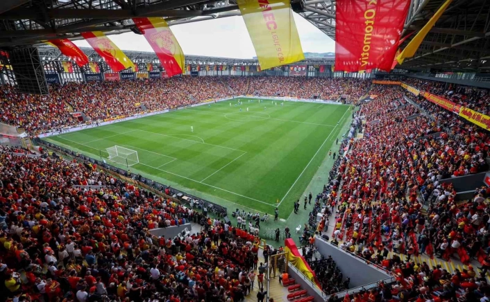 Göztepede kombineler satışa çıktı
