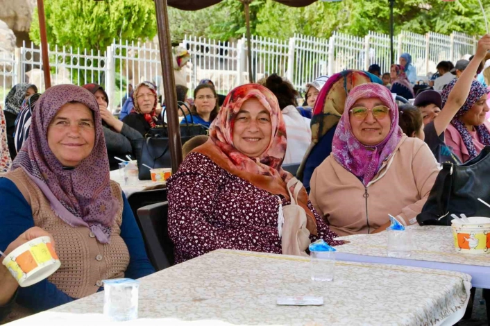 Gümüşler Manastırında 