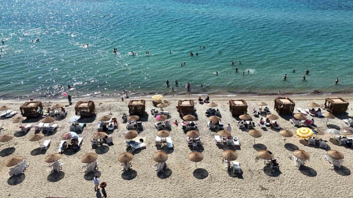 Gurbetçiler, Bulgar ve Yunan tatilciler Sarosta tatil yapıyor
