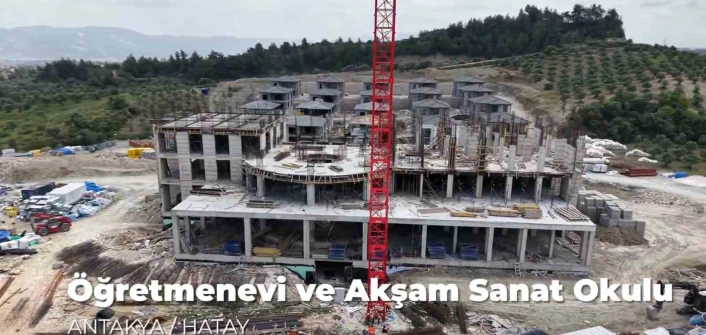 Hatayda öğretmenevi inşaatı yükseliyor

