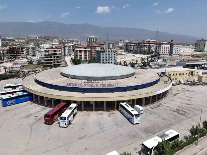Hatayda otogarlar bayrama hazırlanıyor
