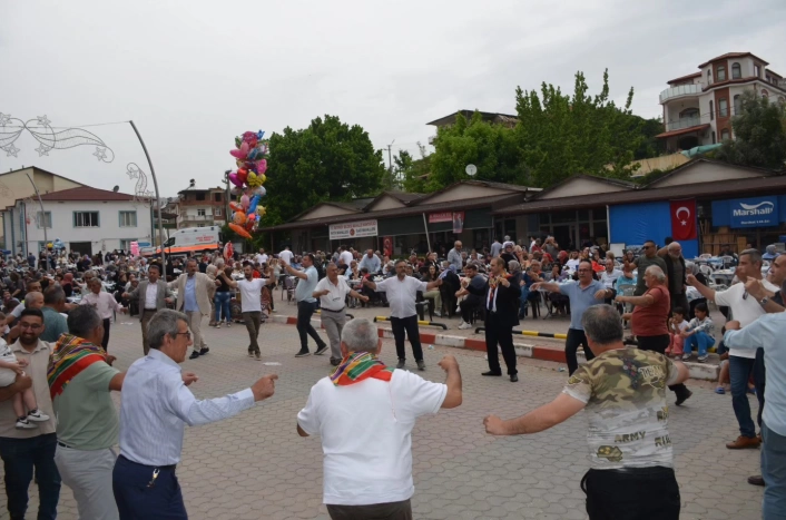 Hıdırellez Şenliği büyük bir katılımla gerçekleştirildi
