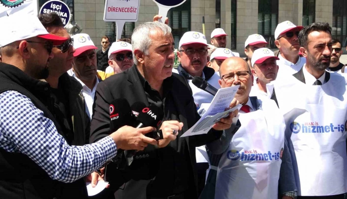 Hizmet-İş Sendikasından Kütahya Belediyesi önünde tepki: 