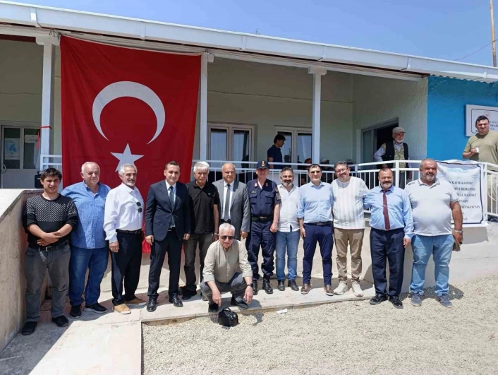 Hüyükte eski okul binası sağlık ocağı ve taziye evine dönüştürüldü
