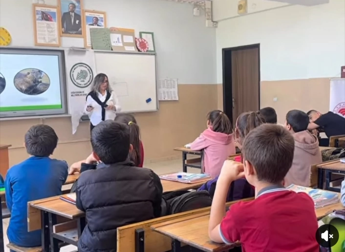 Iğdırda doğa eğitimleri devam ediyor
