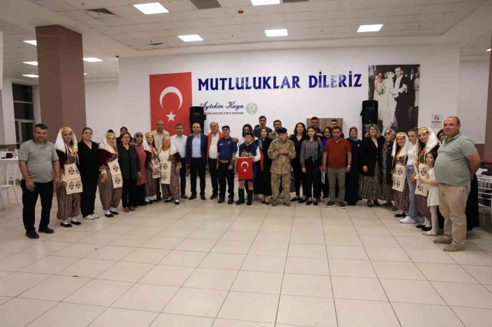 İncirliovada engelli gençler için asker kınası
