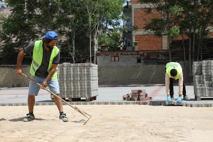 İnegöl Belediyesinden ücretsiz otopark alanı
