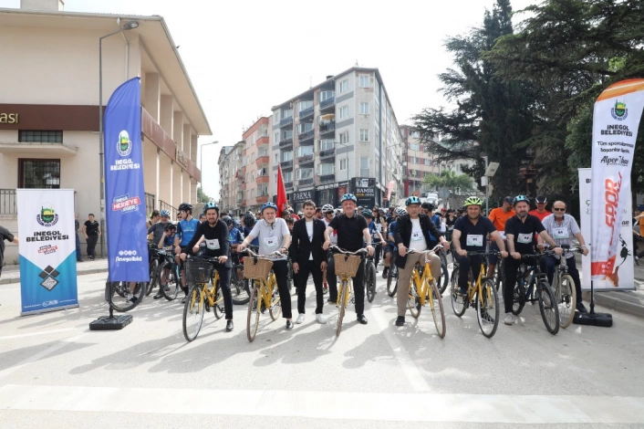 İnegölde pedallar temiz gelecek için döndü
