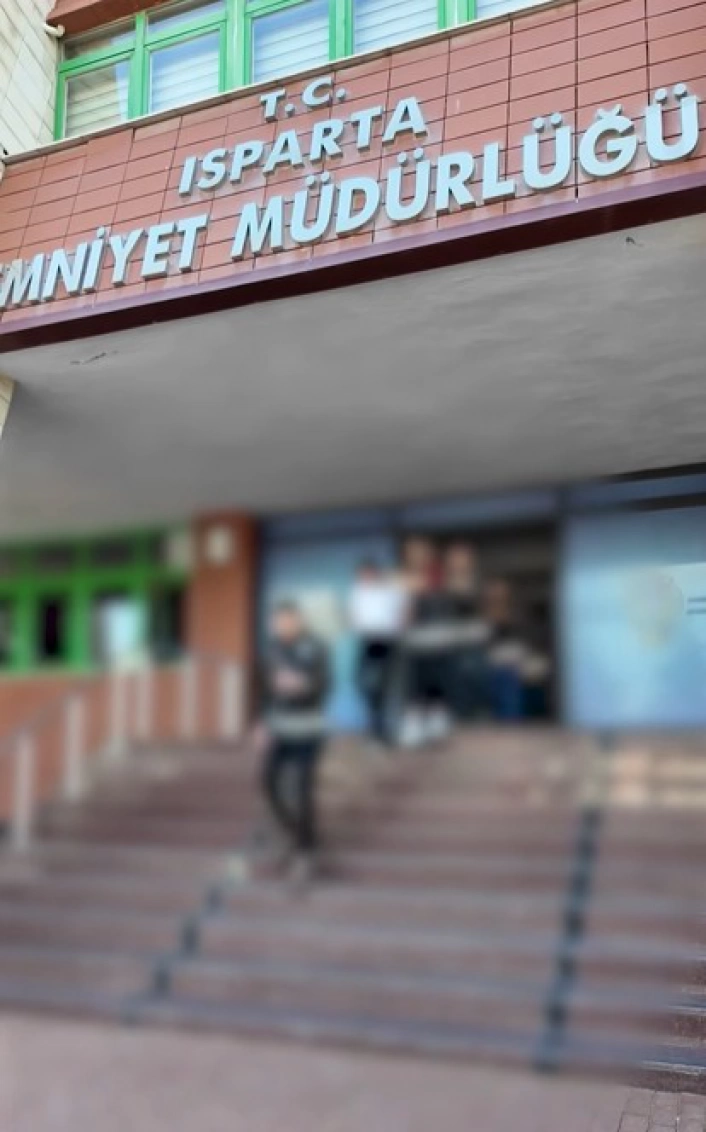 Ispartada son 1 ayda narkotik operasyonlarında 14 tutuklama
