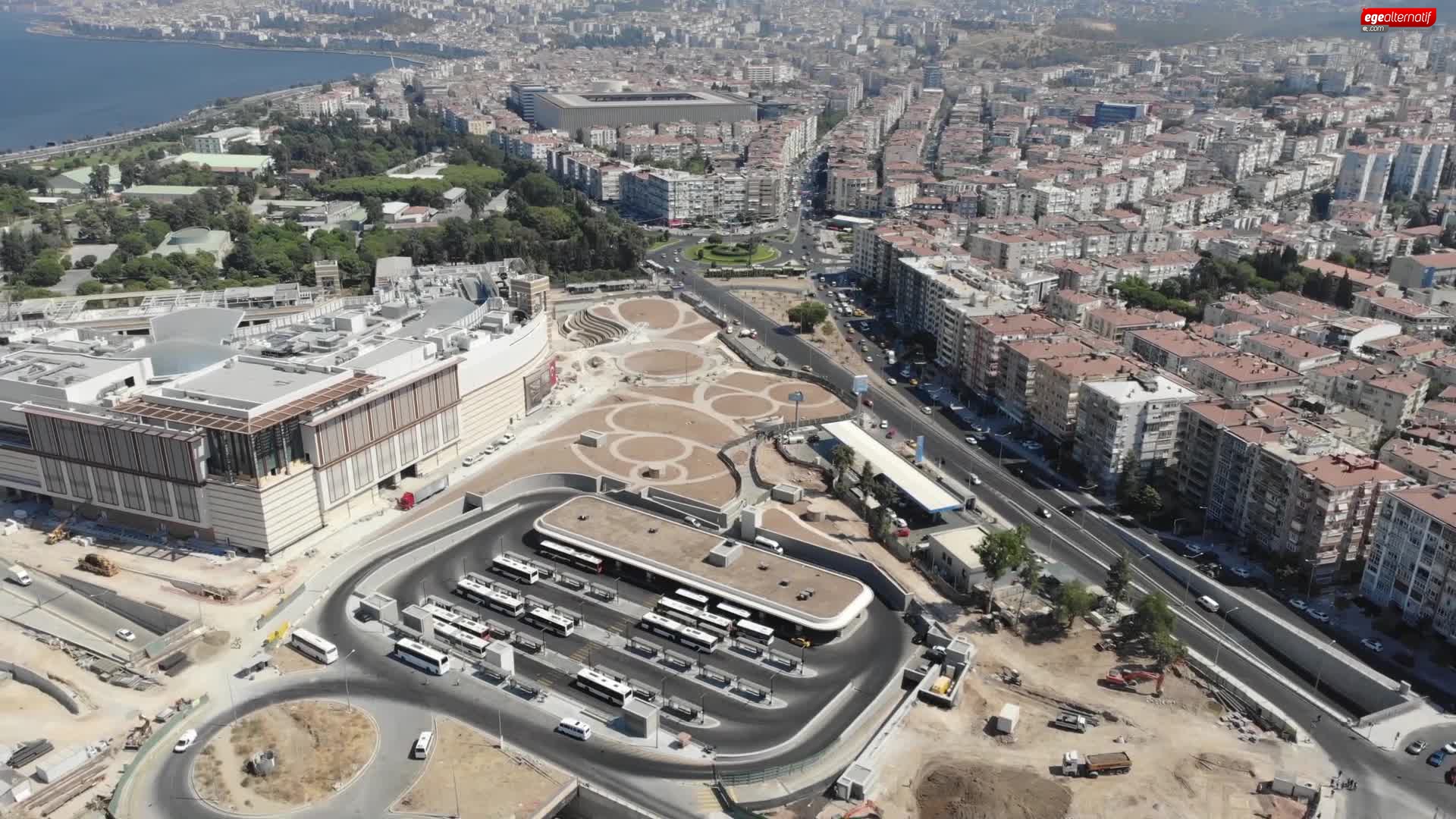 İzmir Üçkuyular'da Aktarma merkezi ve otopark bir arada 