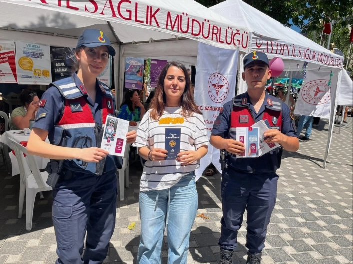 Jandarma teşkilatı Kuşadasında tanıtıldı
