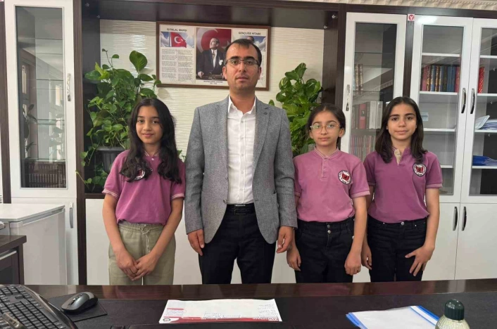 Kahtada dört öğrenci 500 tam puanla Türkiye birincisi oldu
