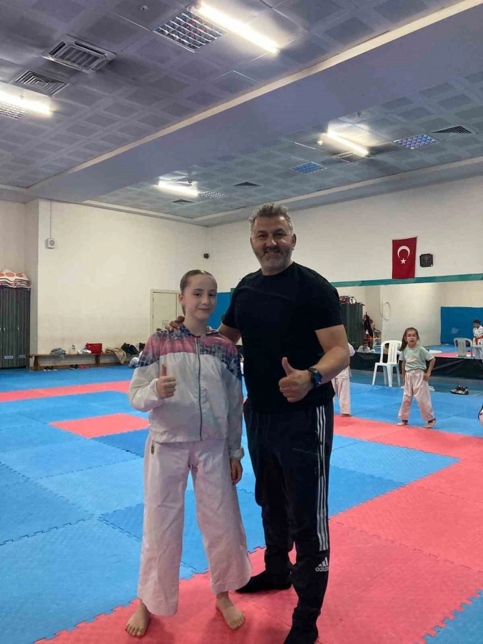 Kahvecigil, Karate Şampiyonasında Türkiyeyi temsil edecek
