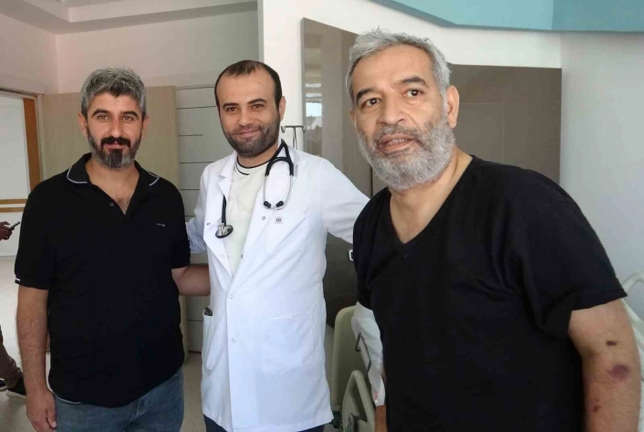 Kalbi duran iki vatandaş Lokman Hekimde yapılan başarılı ameliyatla tekrar hayata döndürüldü
