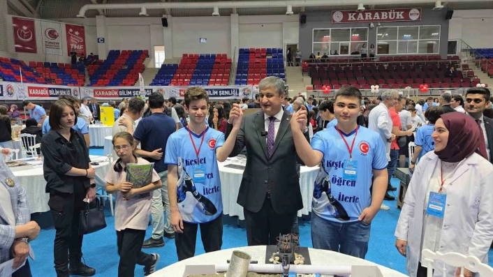 Karabükte 200 öğrenci 65 projeyle yeteneklerini sergiledi
