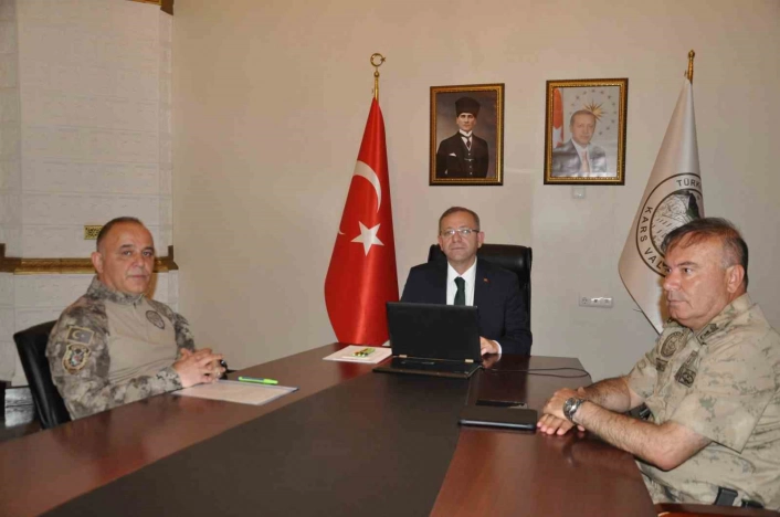 Karsta asayiş ve güvenlik toplantısı
