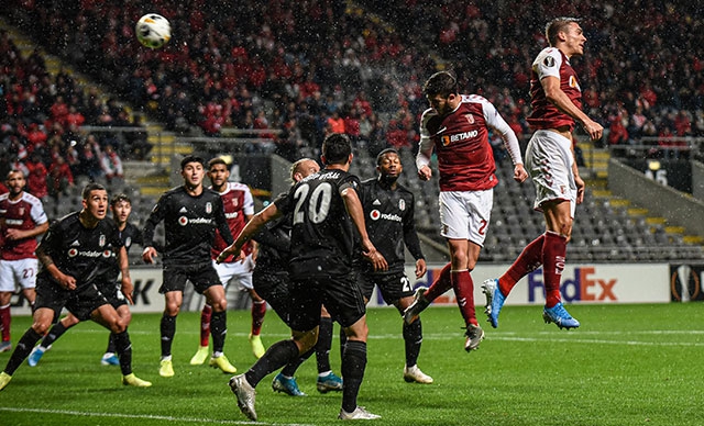 Kartal UEFA’da havlu attı!