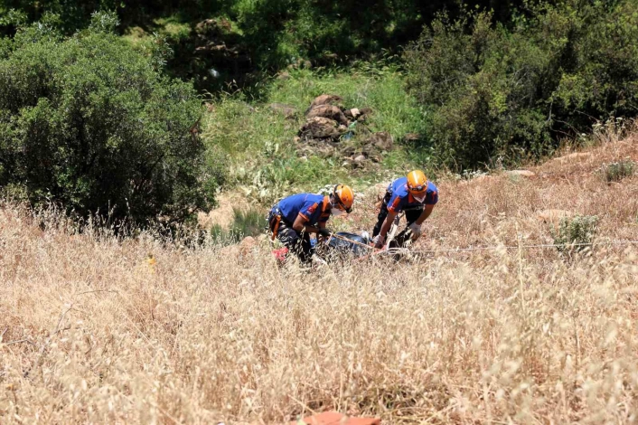 Kayıp yaşlı adam 30 metrelik uçurumda ölü bulundu
