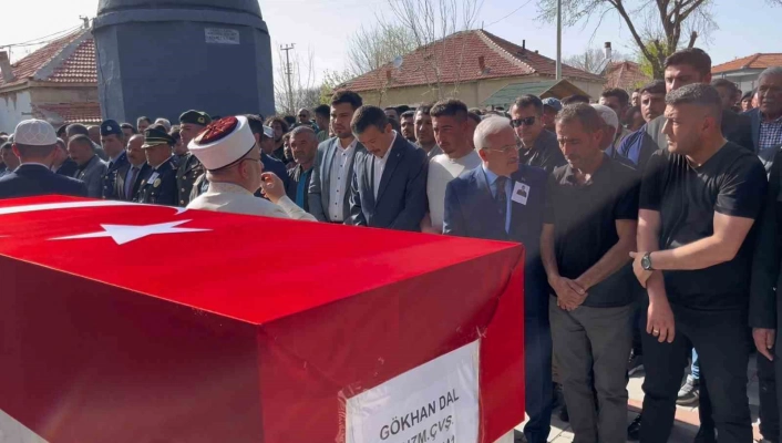Kazada hayatını kaybeden Uzman Çavuş Aksarayda toprağa verildi
