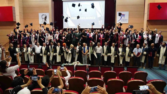 KBÜ Lisansüstü Eğitim Enstitüsünde 948 mezun diplomasını aldı
