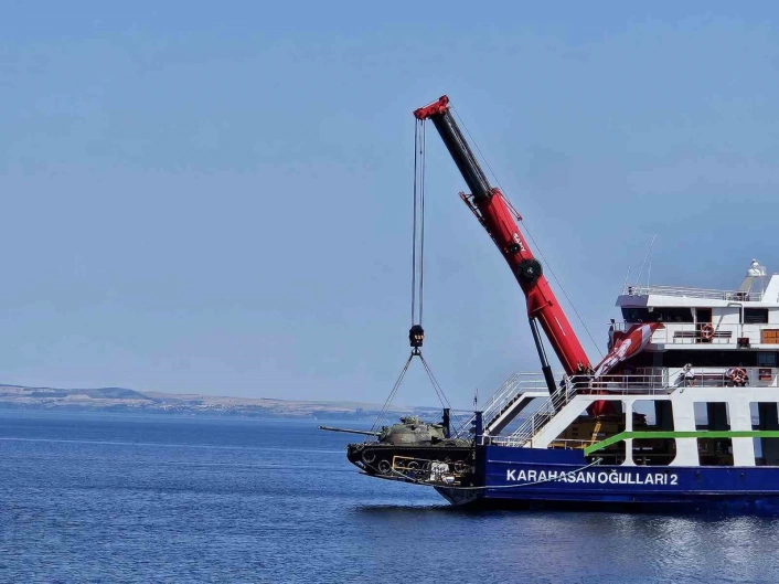 Kıbrıs Barış Harekatına katılan tank Saros Körfezinde batırıldı
