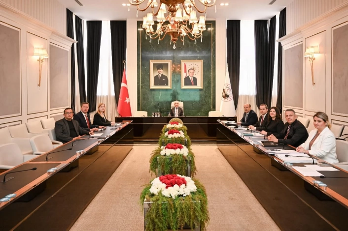 Kırklarelinde İl Encümeni Toplantısı yapıldı
