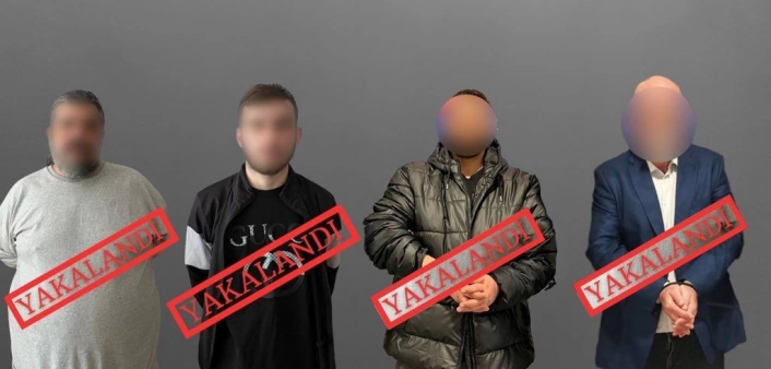 Kırmızı bültenle aranan 4 şahıs yakalanarak Türkiyeye iade edildi
