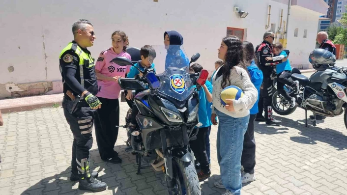 Kırşehirde öğrencilere güvenlik eğitimi
