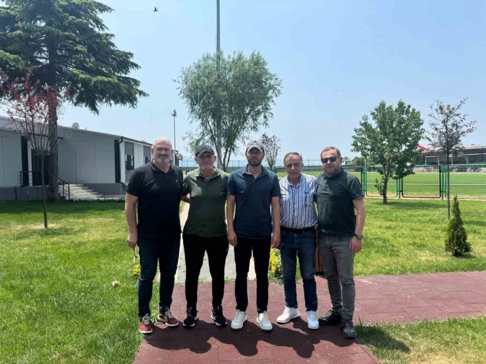 Kocaelisporda Selçuk İnan göreve başladı
