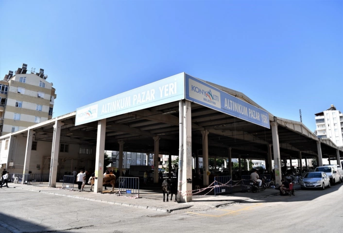 Konyaaltından iki noktada kurban kesim desteği
