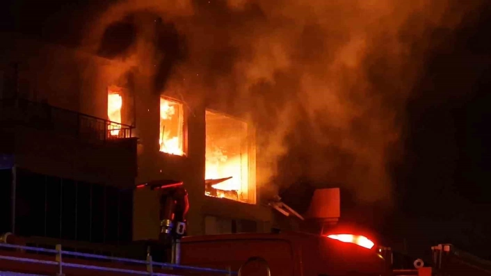 Konyada 4 katlı apartmanda patlama ve yangın: 1i ağır 12 yaralı
