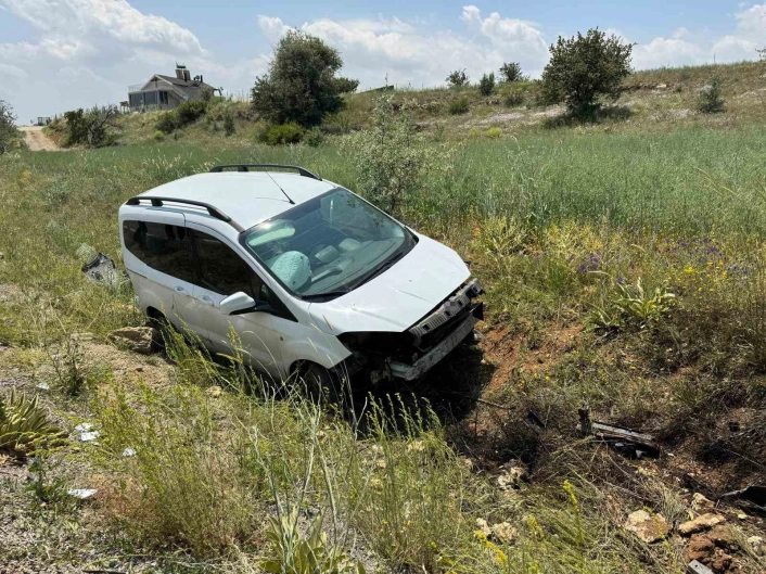 Konyada iki ayrı trafik kazası: 3 yaralı
