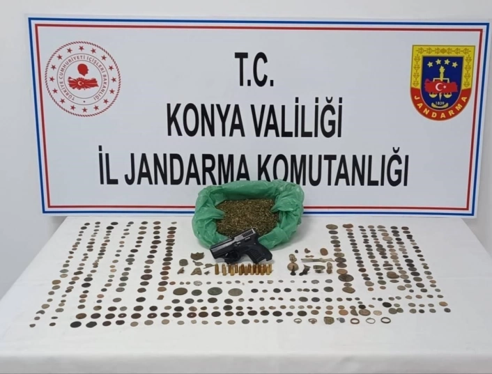 Konyada jandarmadan tarihi eser operasyonu
