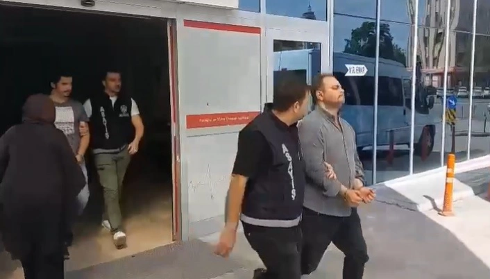 Konyada kundaklama şüphelisi avukat ve arkadaşı çıktı
